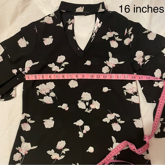 Black Floral Ruffle Blouse Candies - Picture 5 of 7